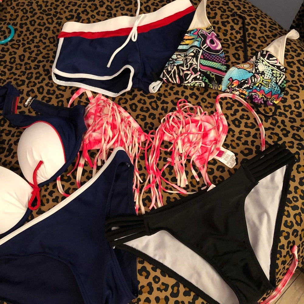 Bundle of bathing suits !